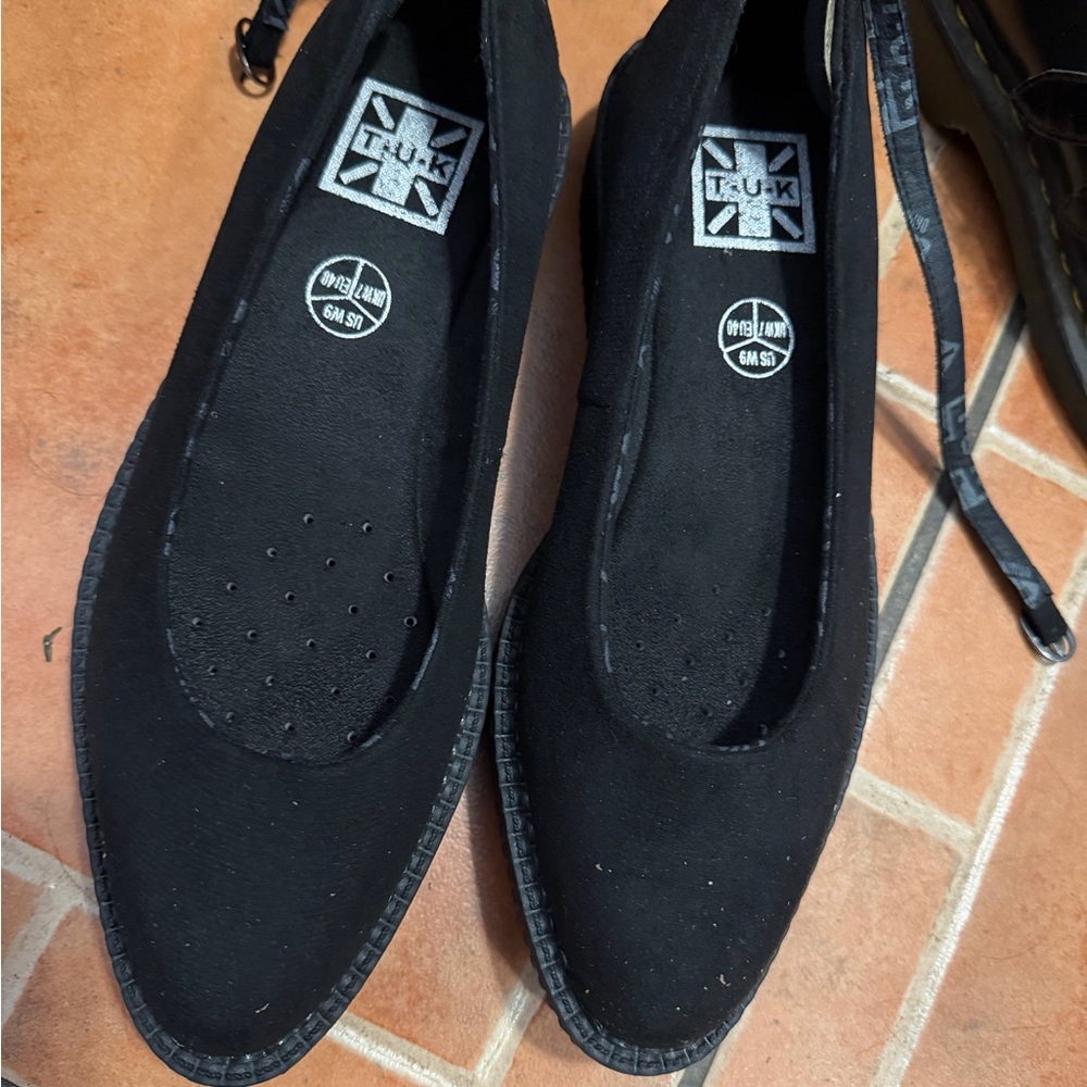 Black Flats with TUK logo